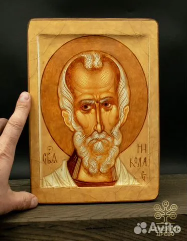 Икона Святого Николая. Дерево — необычный подарок