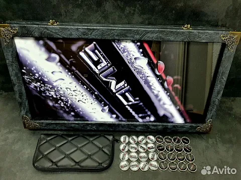 Нарды под стеклом «Mercedes AMG» — оригинальный подарок
