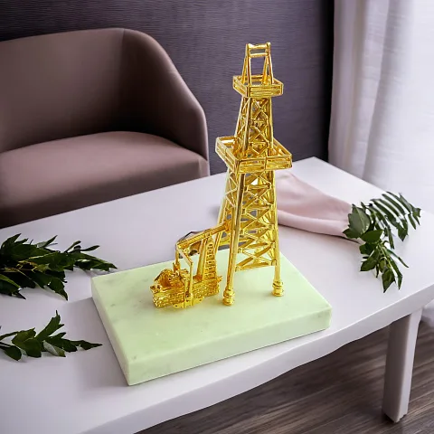 Подарочный сувенир «Нефтяная вышка»