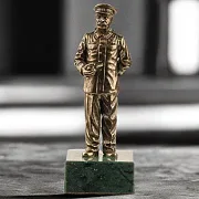 В подарок: Бронзовая статуэтка «И.В. Сталин» со змеевиком, 112×40×40 мм — фотография 1