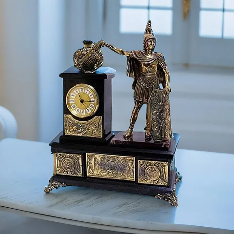Каминные часы «Цезарь» из долерита и яшмы — красивый подарок