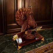 Подарочный дамасский нож «Глухарь» на подставке — фотография 1