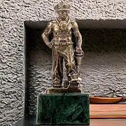 Бронзовая статуэтка «Шахтёр с отбойным молотком» на подставке в подарок — фотография 1